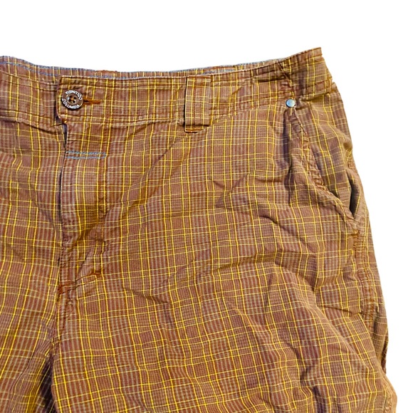 COLUMBIA Checked Omni-Shade Sun Protection Shorts - Picture 3 of 5